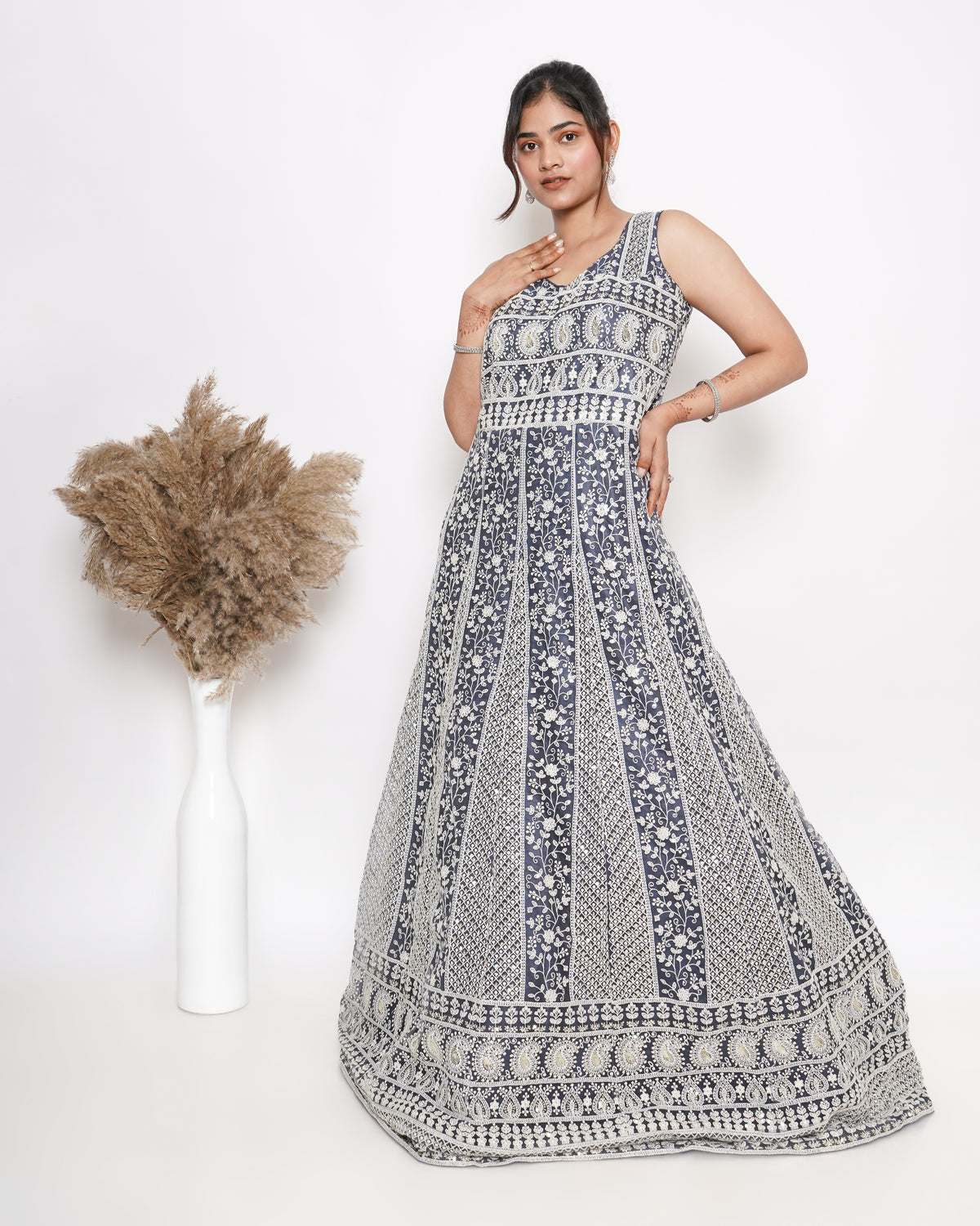 NAVY BLUE EMBROIDERED GOWN